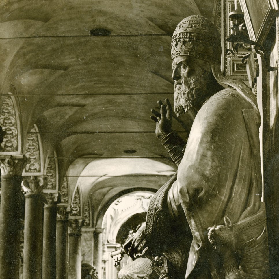 Pietro Paolo Olivieri, Sitzstatue von Papst Gregor XIII., 2. Hälfte 16. Jh., Rom, Santa Maria in Aracoeli