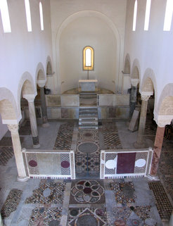 Sant'Agata de' Goti (BN), San Menna, Innenraum