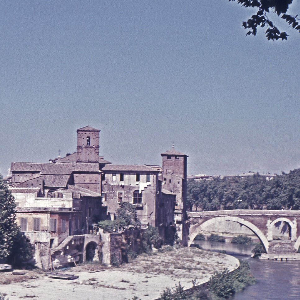 Rom, Tiberinsel