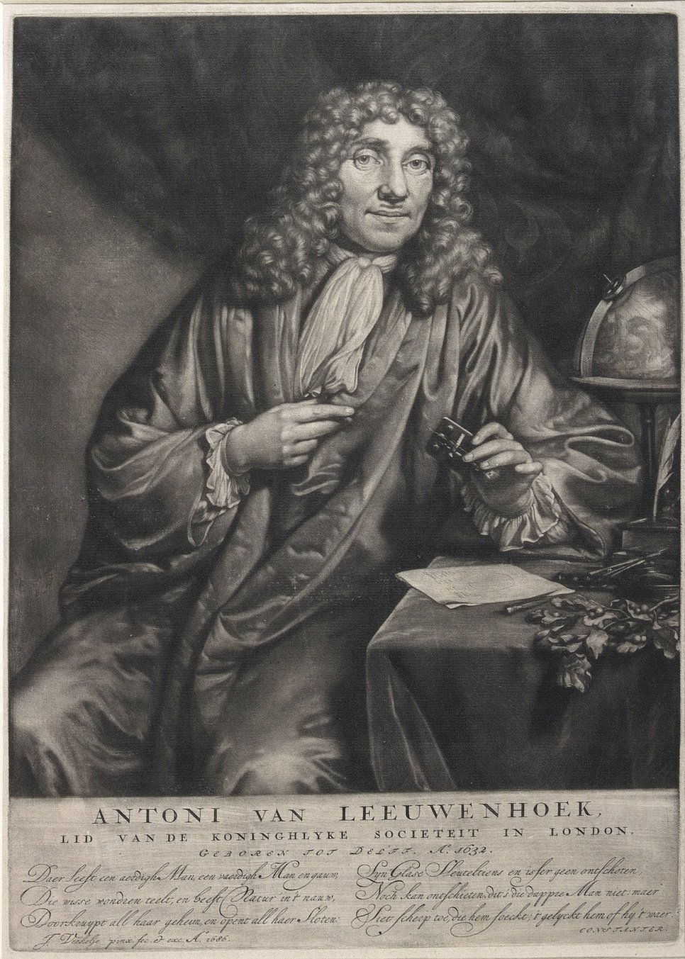 Jan Verkolje, Portrait of Antoni van Leeuwenhoek, 1686. Mezzotint. 296 × 227 mm. London, Royal Society archives.