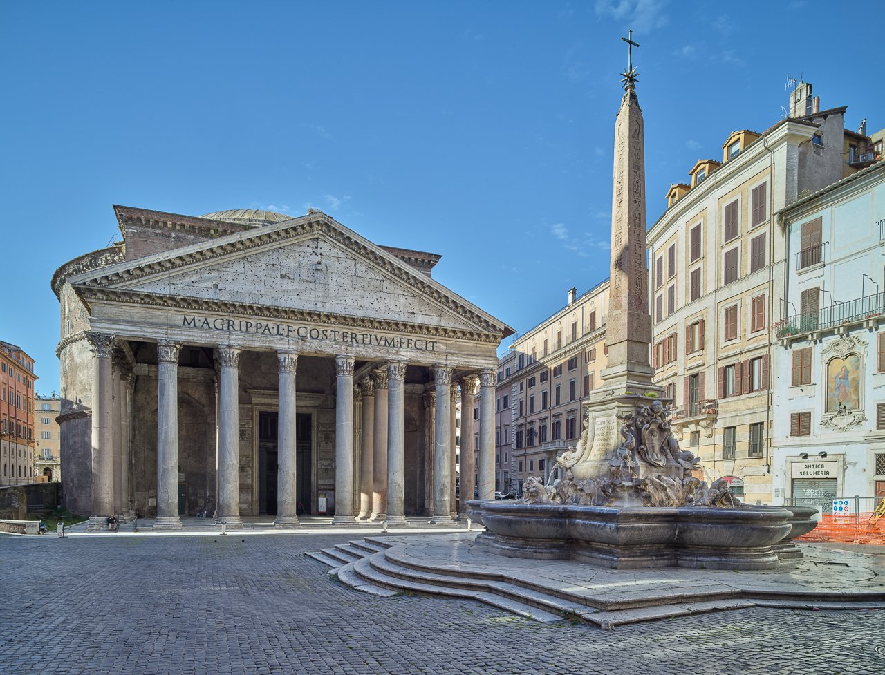  Rome, Piazza della Rotonda, spring 2020