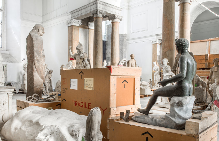 Mauro Fiorese, Treasure Rooms of the Museo Archeologico Nazionale, Naples 2015 © Galleria Gaburro, Verona and Milan 