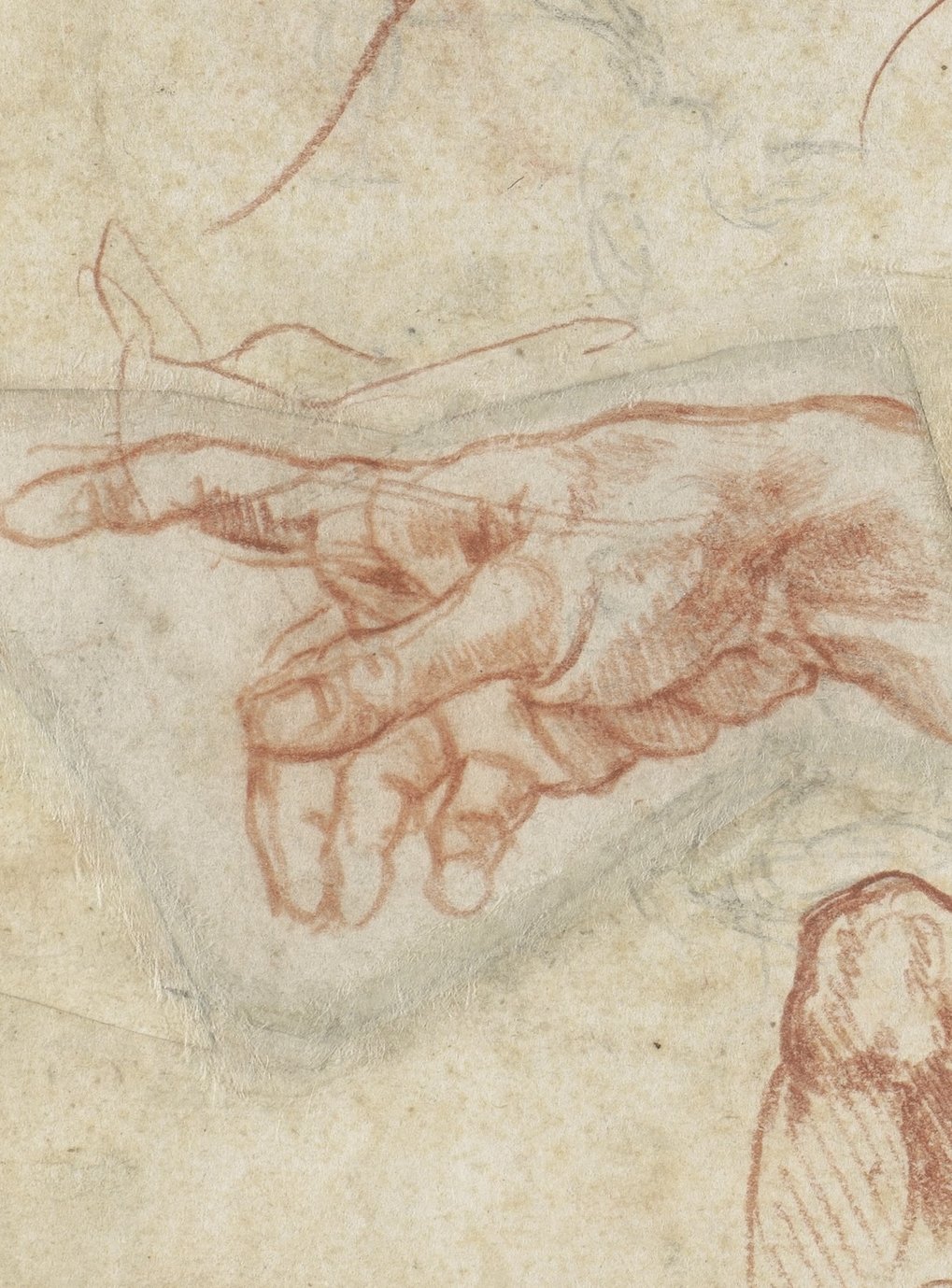 Skizze einer ausgestreckten Hand mit Bleistift auf Papier.