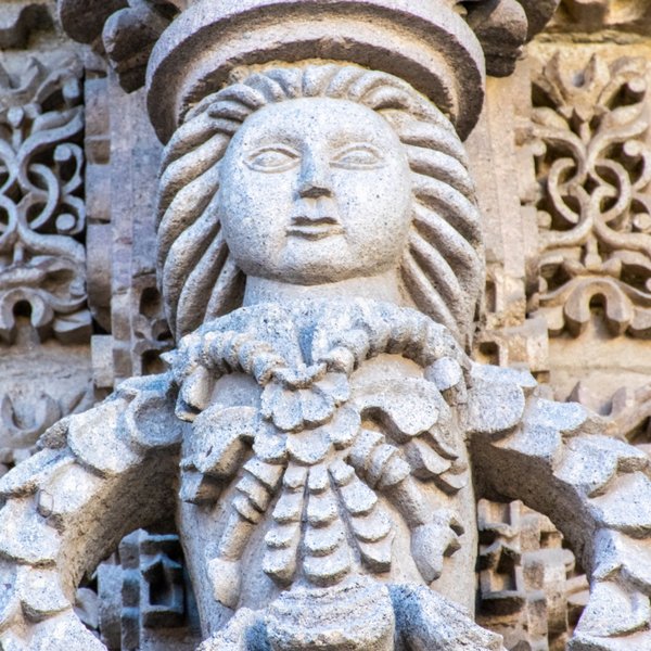 An “Indiatid” sculpted in the portico of the church of San Lorenzo de Carangas, 1728-1744, Potosí