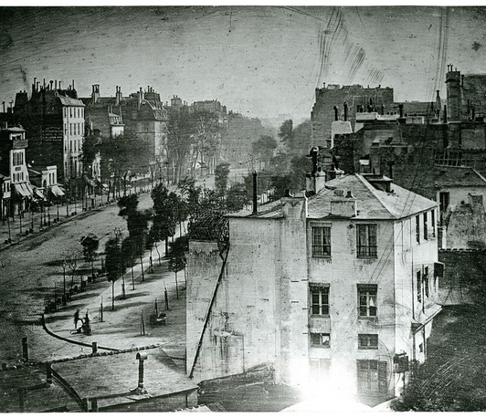 Transient Photographs: How Time Reshapes the Photographic Archive Transient Photographs: How Time Reshapes the Photographic Archive
